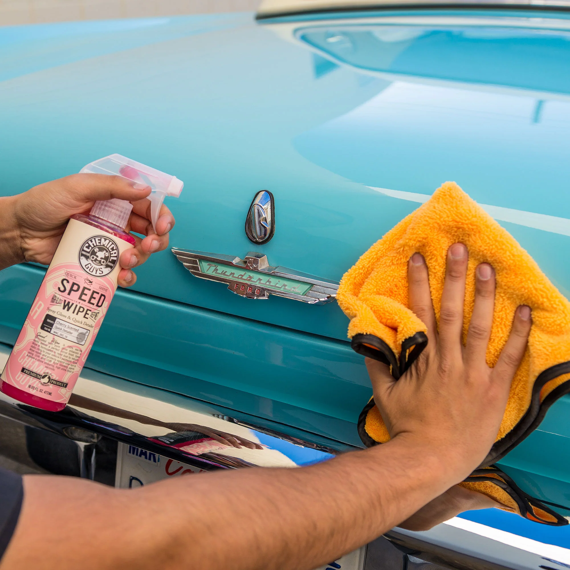 Speed Wipe Quick Detailer & High Shine Spray Gloss 12 Speed Wipe Quick Detailer & High Shine Spray Gloss