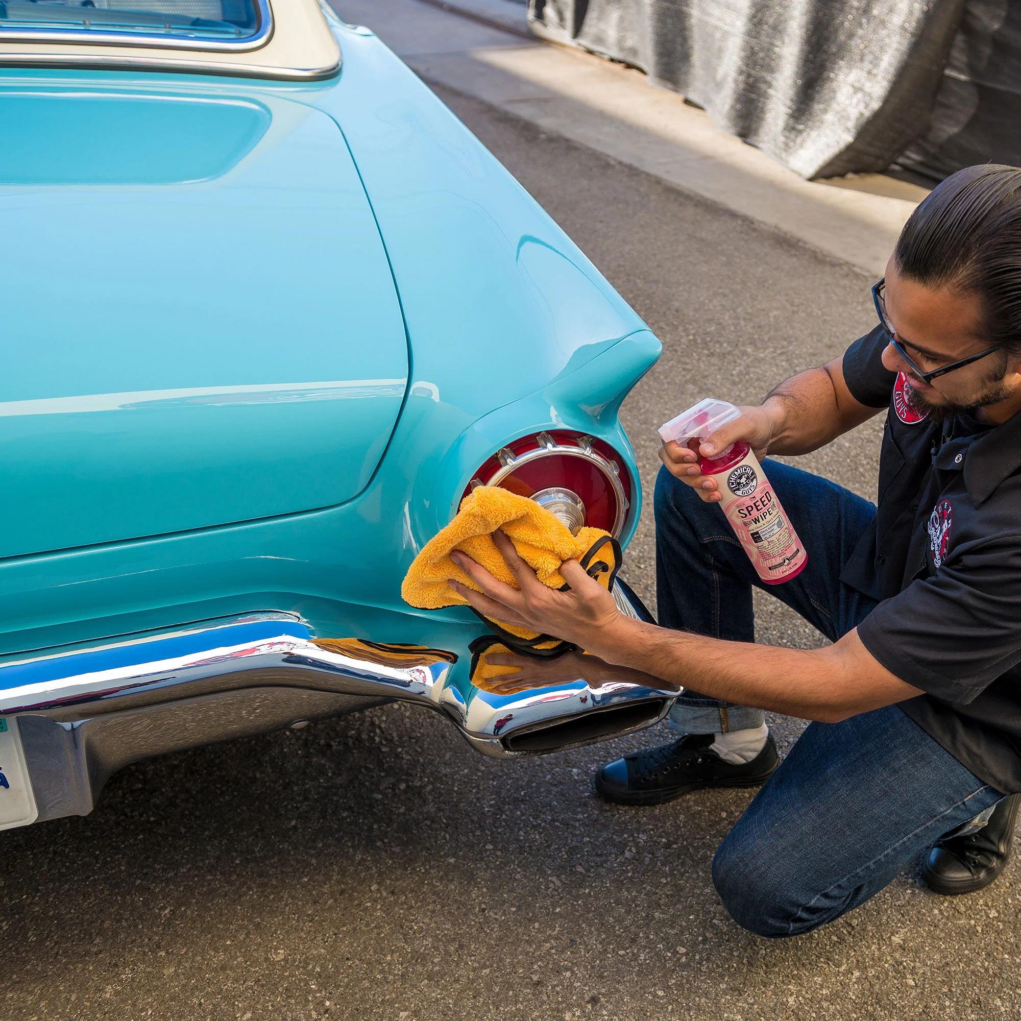 Speed Wipe Quick Detailer & High Shine Spray Gloss 15 Speed Wipe Quick Detailer & High Shine Spray Gloss